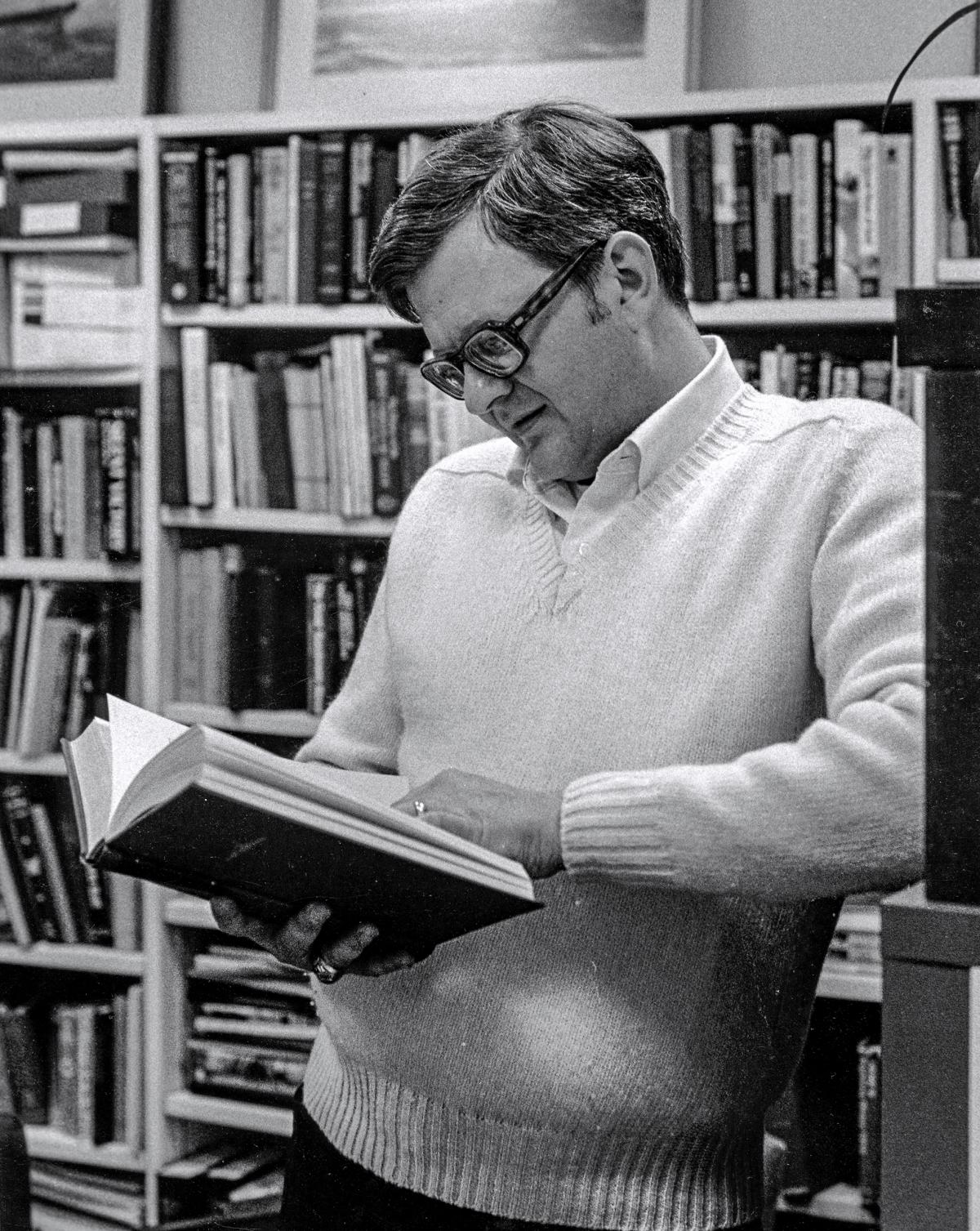 Author Tom Clancy in 1984